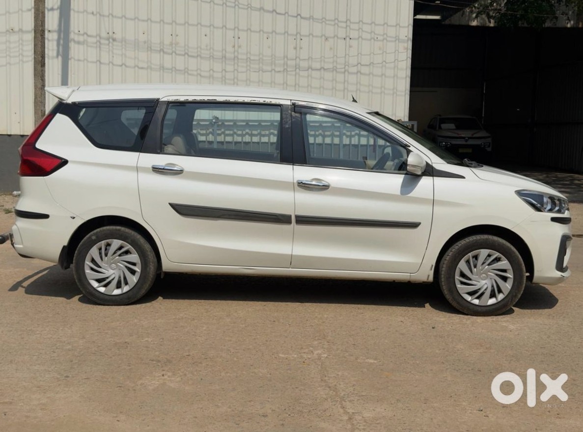 Maruti Ertiga 7-seater Family Car
