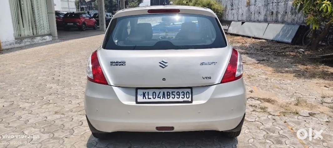 Maruti Suzuki Swift 2024 Petrol Manual