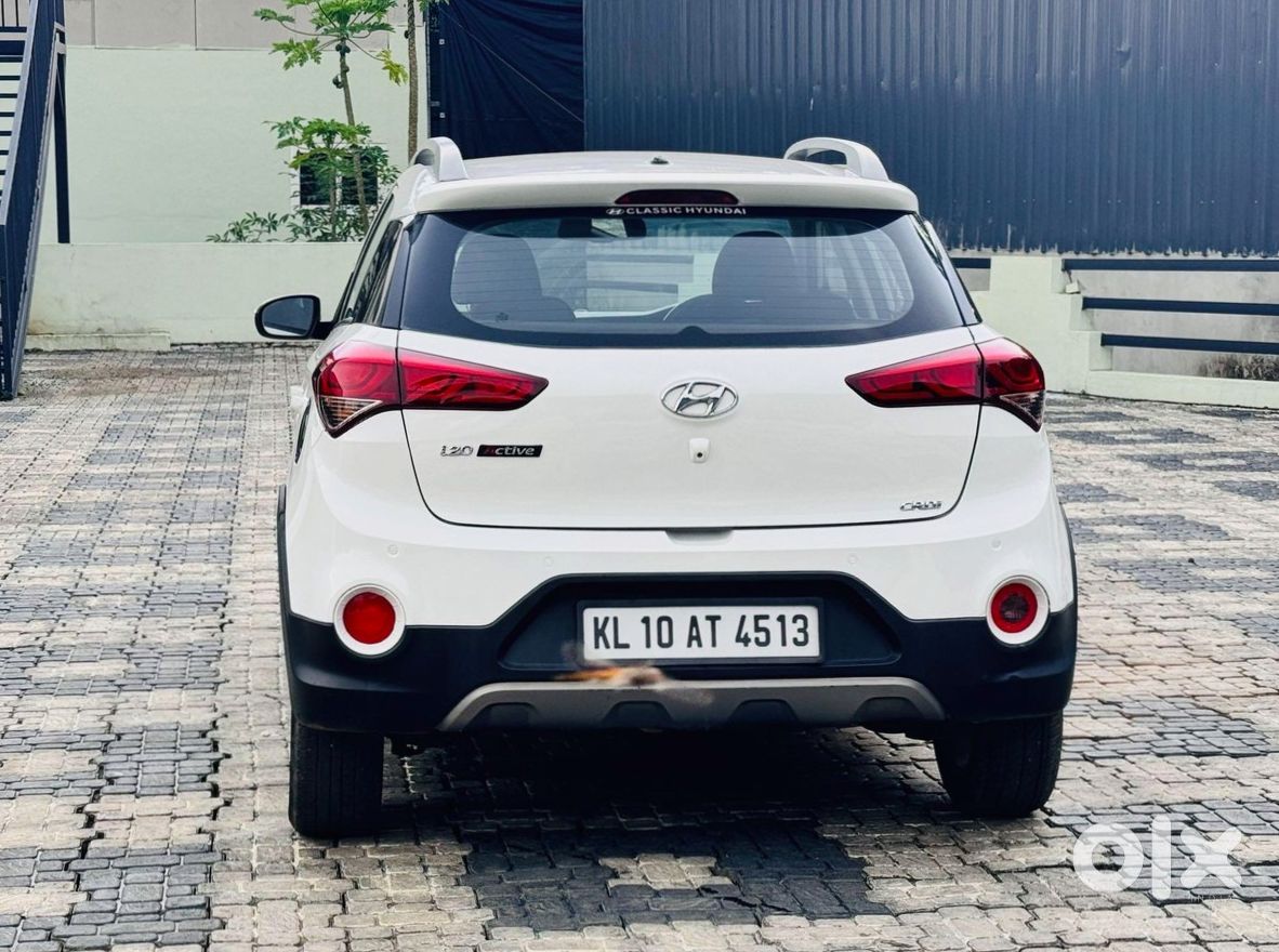 Hyundai I20 Active 2016 | Shifting Abroad