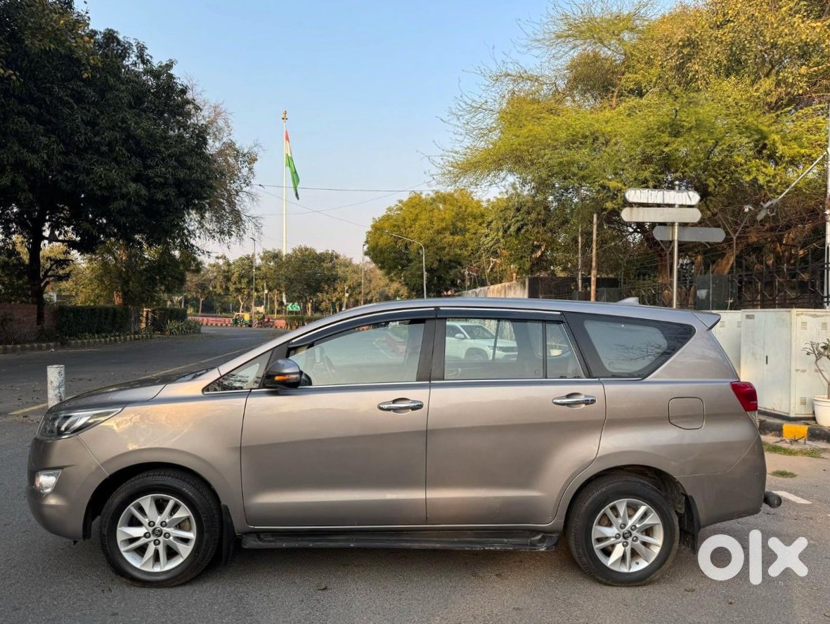 Toyota Innova Crysta Petrol 2022