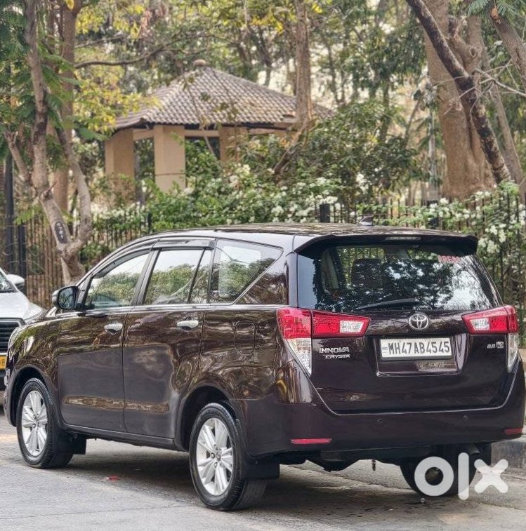 Toyota Innova Crysta 2022