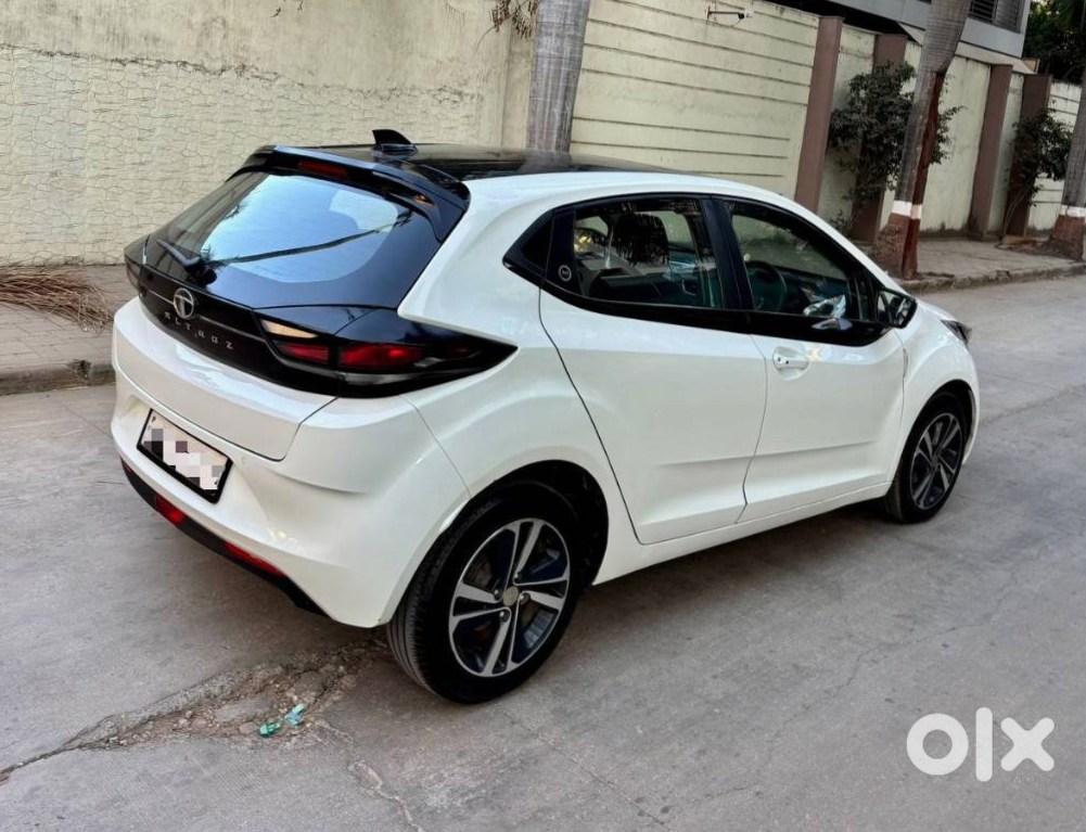 Selling Asap - 2023 Tata Altroz Cng