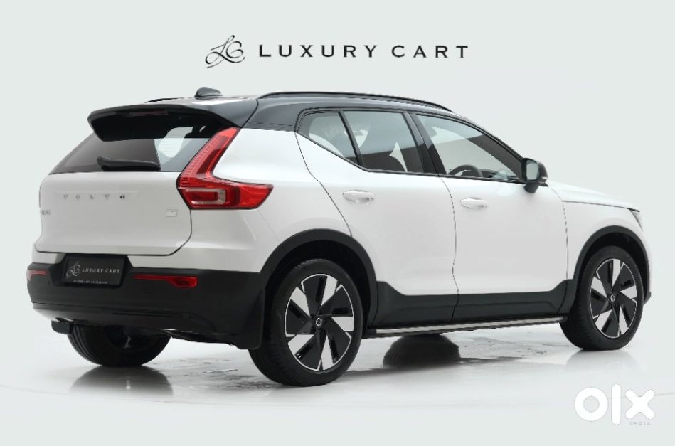 Volvo Ex40 2024 - Practically New