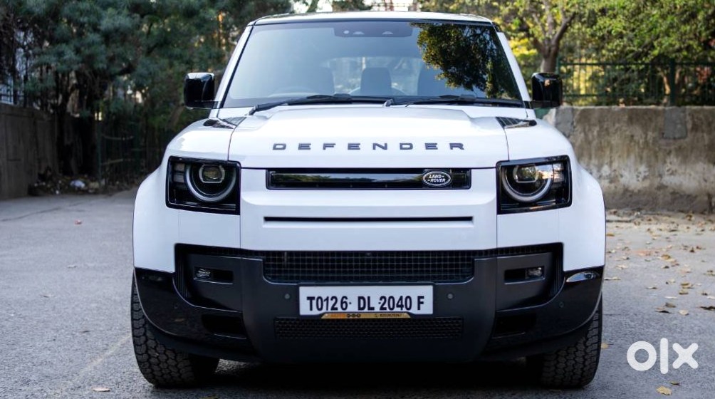 Land Rover Defender - Luxury Suv