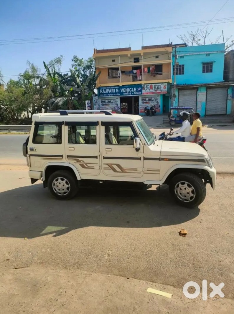 2017 Mahindra Bolero - Must Sell