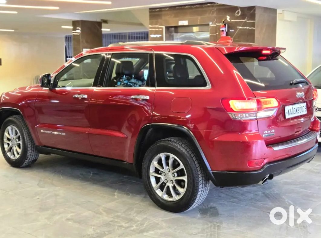 Jeep Grand Cherokee 2017 | Petrol | Manual Transmission