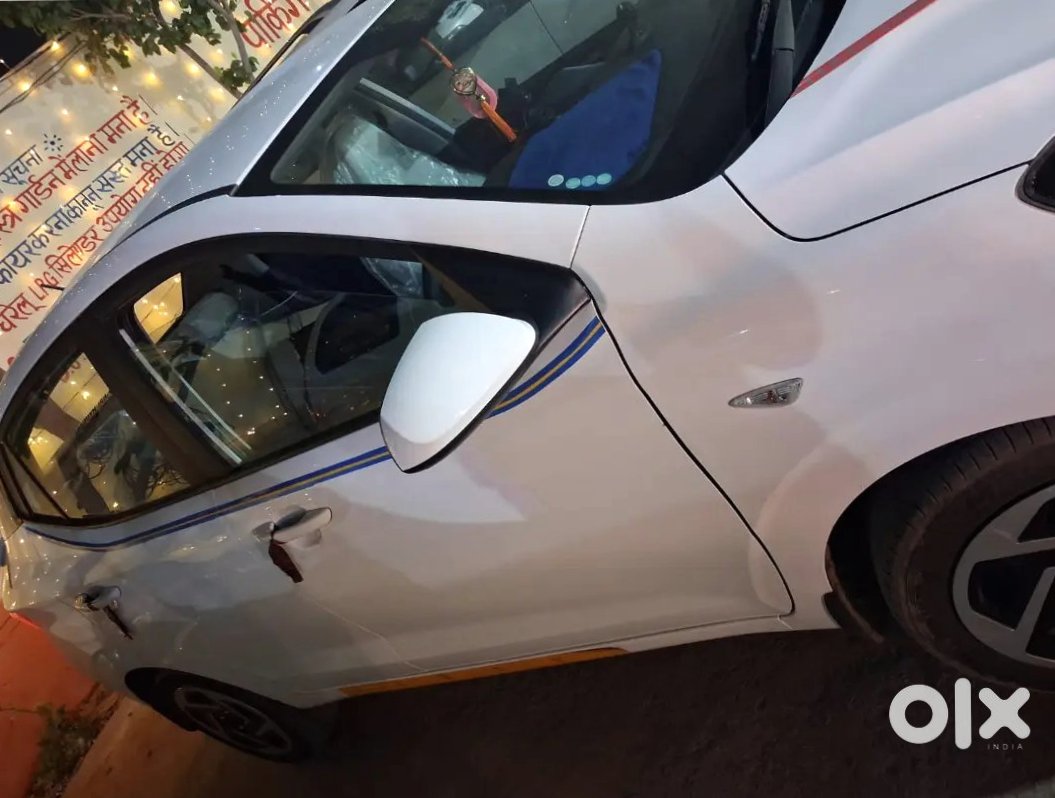 Shifting Abroad - 2021 Hyundai Aura