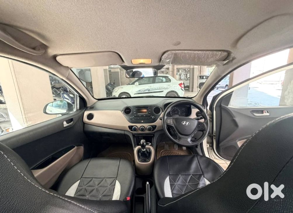 Hyundai Xcent Automatic - Ek Dum Theek Thaak