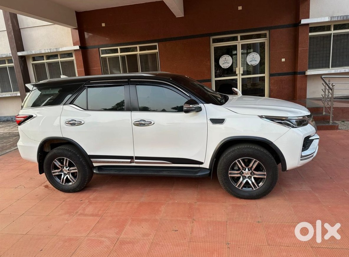 2016 Toyota Fortuner | Shifting City