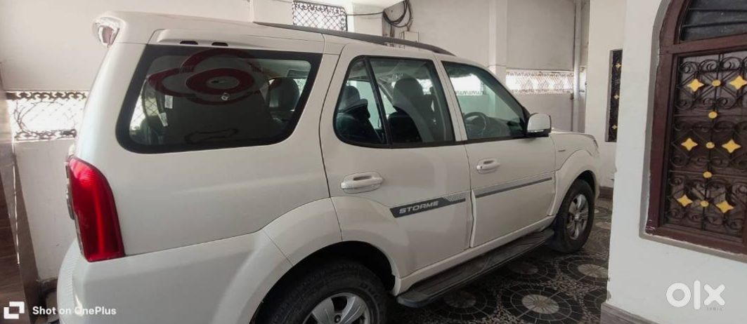 Tata Safari Storme 2016 - Shifting Abroad