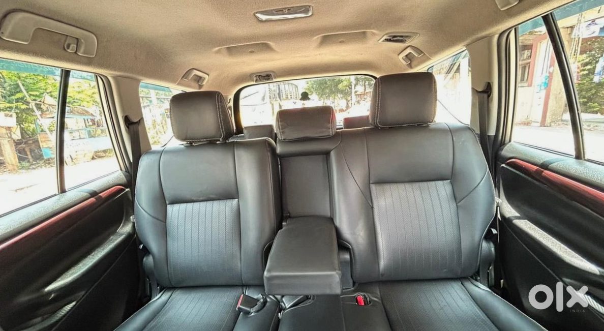 2023 Toyota Innova Crysta