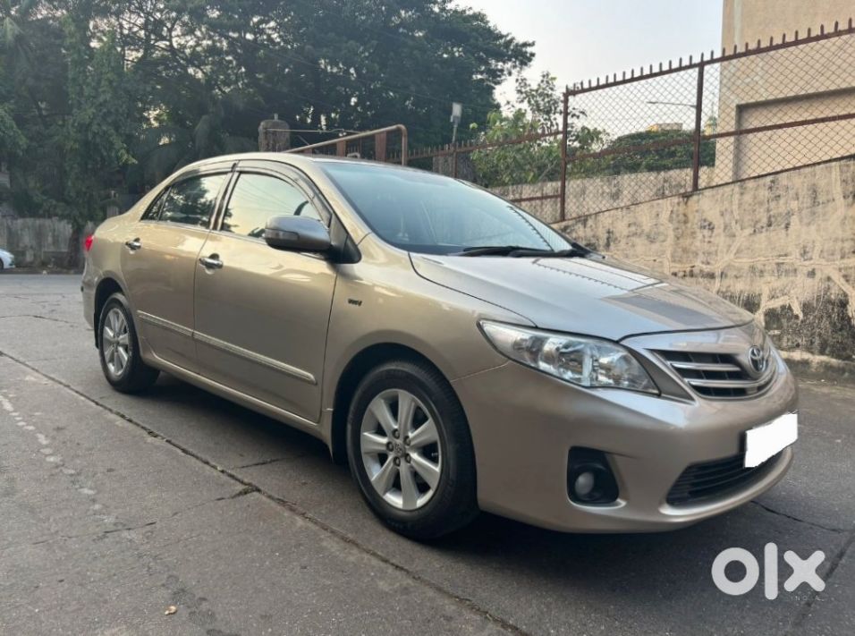 Toyota Corolla Altis 2016 Manual Petrol