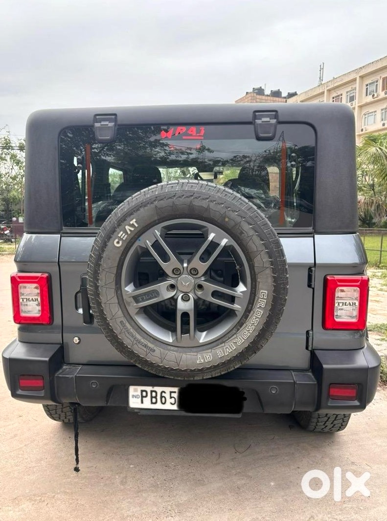 2025 Mahindra Thar - Electric Manual