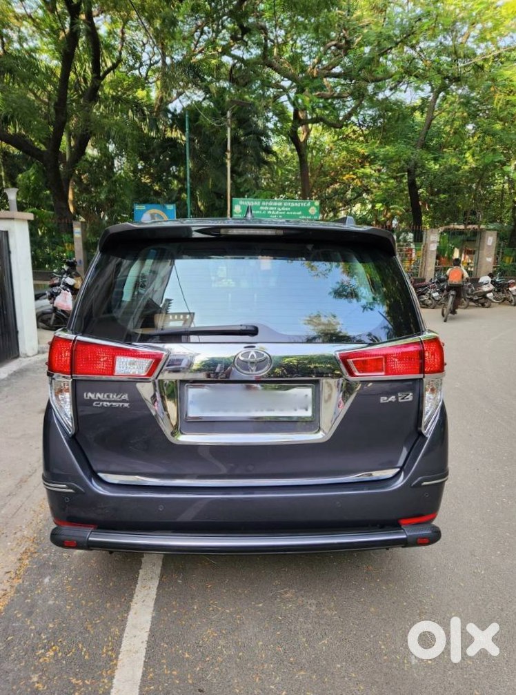 Toyota Innova Crysta 2024 Manual