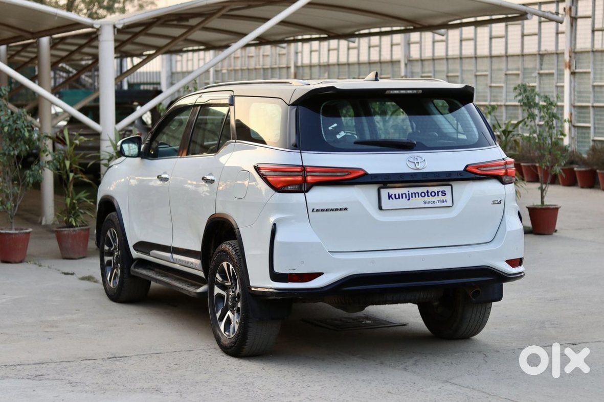 Toyota Fortuner Legender 2022