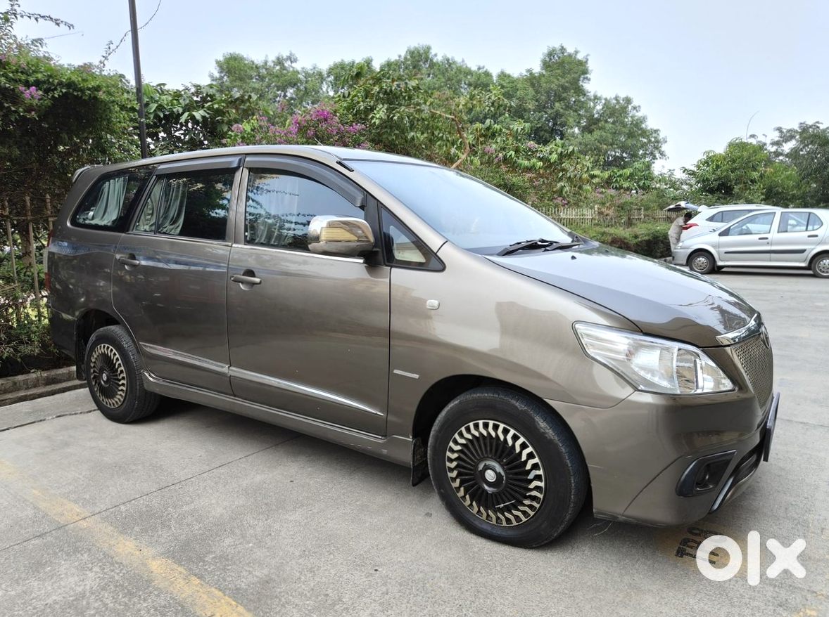Toyota Innova 2016 - Family Car Classic