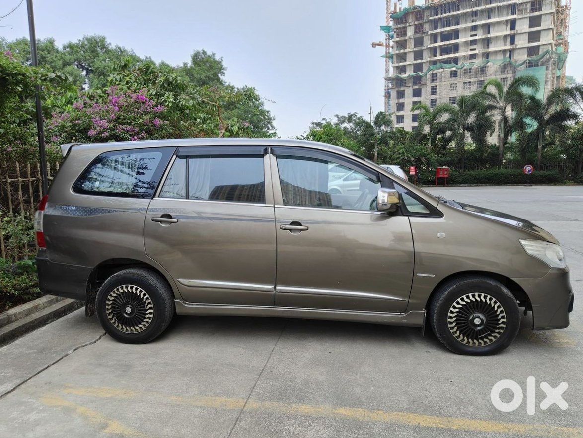Toyota Innova 2016 - Family Car Classic