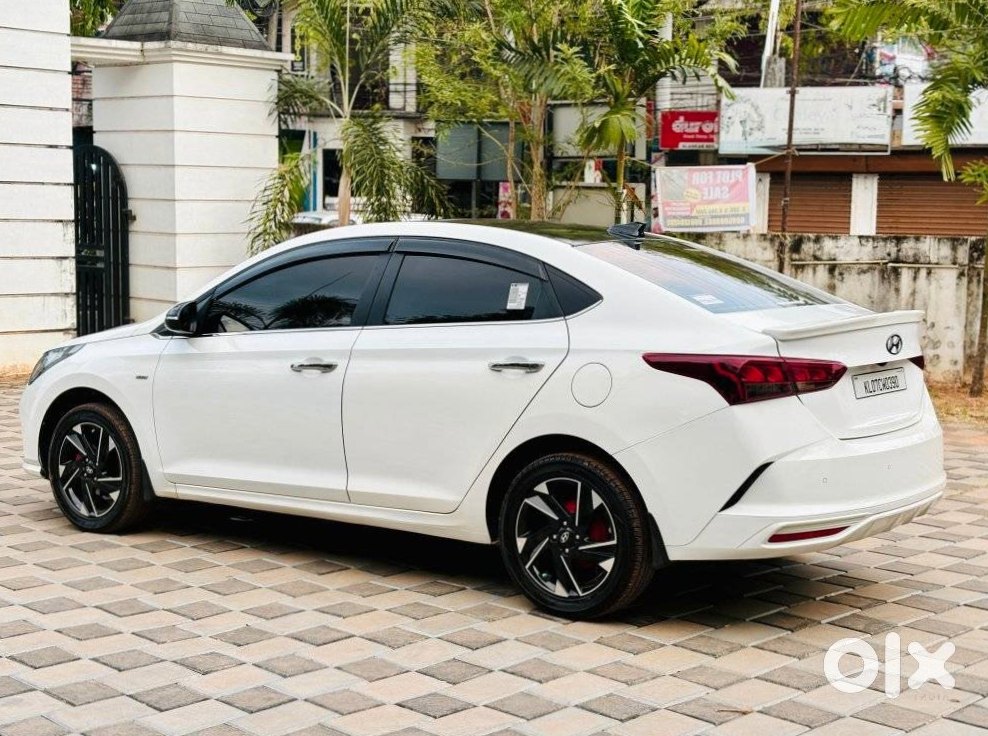 Urgent Sale - 2015 Hyundai Verna