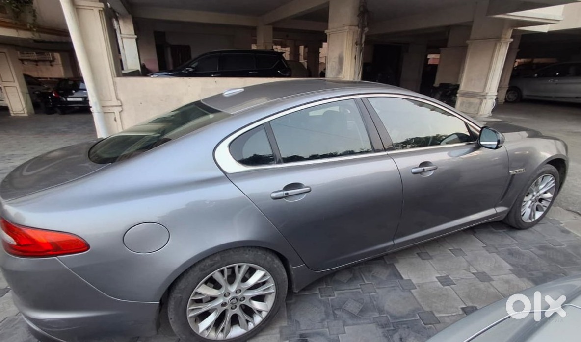 2019 Jaguar Xf | Luxury Sedan