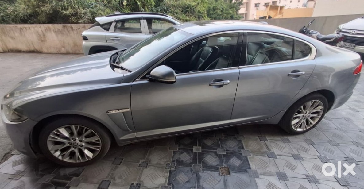 2019 Jaguar Xf | Luxury Sedan