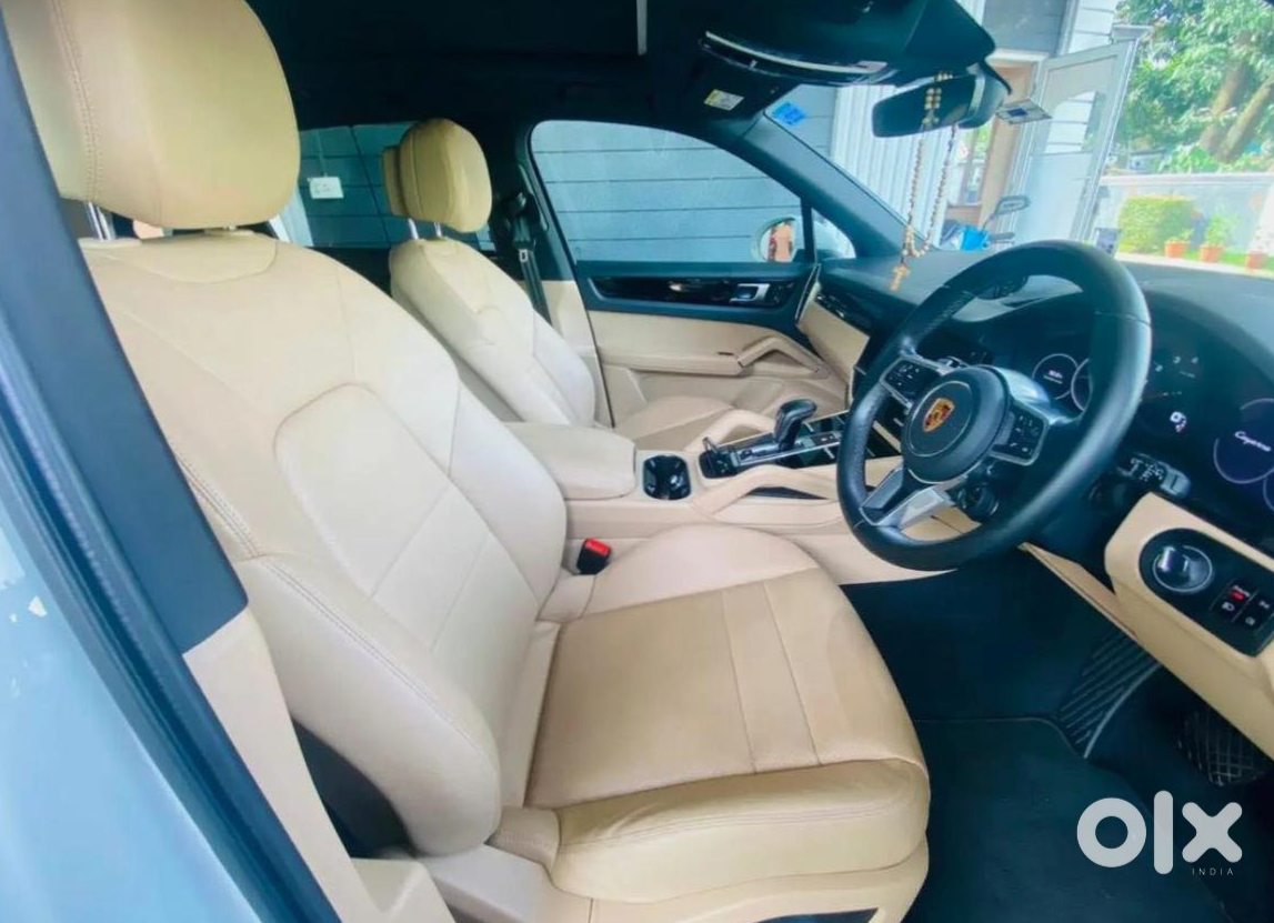 Porsche Cayenne 2013 Petrol Manual