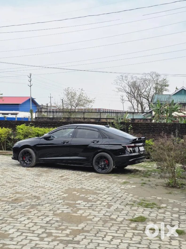 2024 Hyundai Verna Petrol Manual - Like New