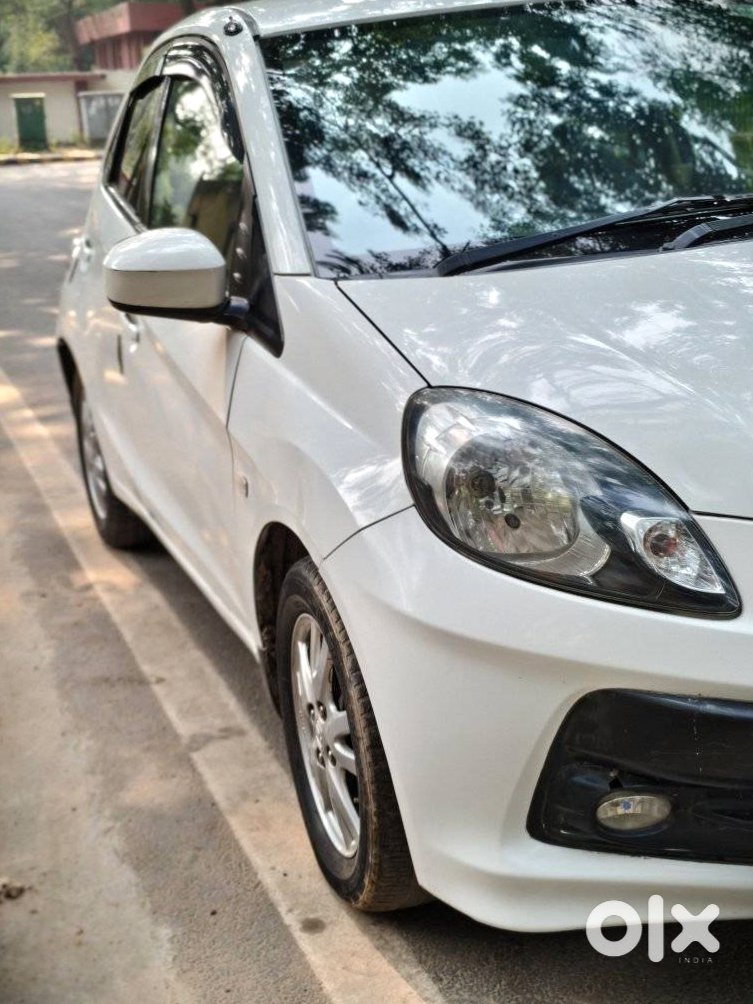 Urgent: Honda Brio 2015