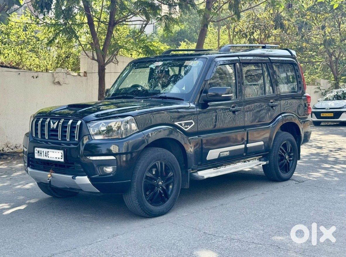 2018 Mahindra Scorpio Petrol Manual
