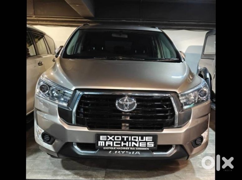 Toyota Innova Crysta 2014 Cng
