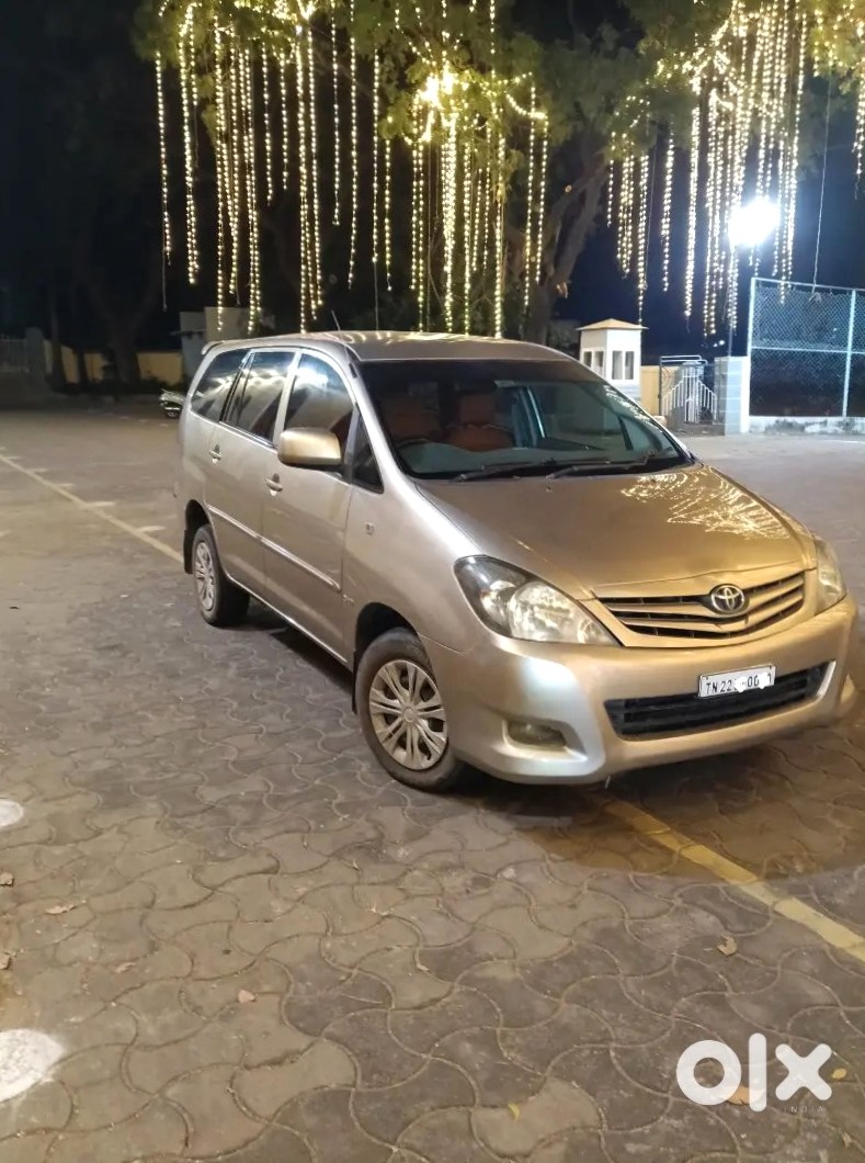 2014 Toyota Innova | 174k Km | Petrol Manual
