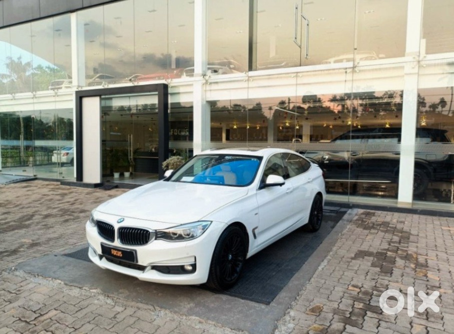 Bmw 3 Series 2011 - Luxury Sedan