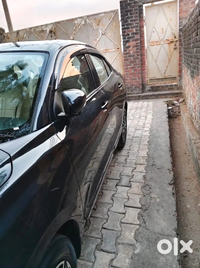 Maruti Suzuki Dzire 2024 Petrol Automatic