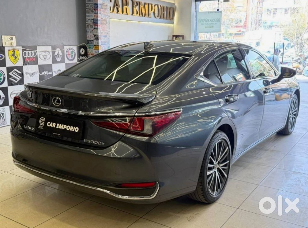 Lexus Es Petrol 2019 - Luxury Sedan
