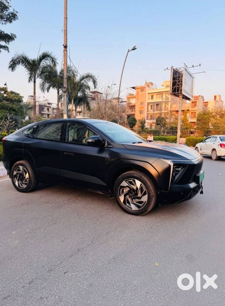 Mahindra Xev 9e 2025 - Latest Electric