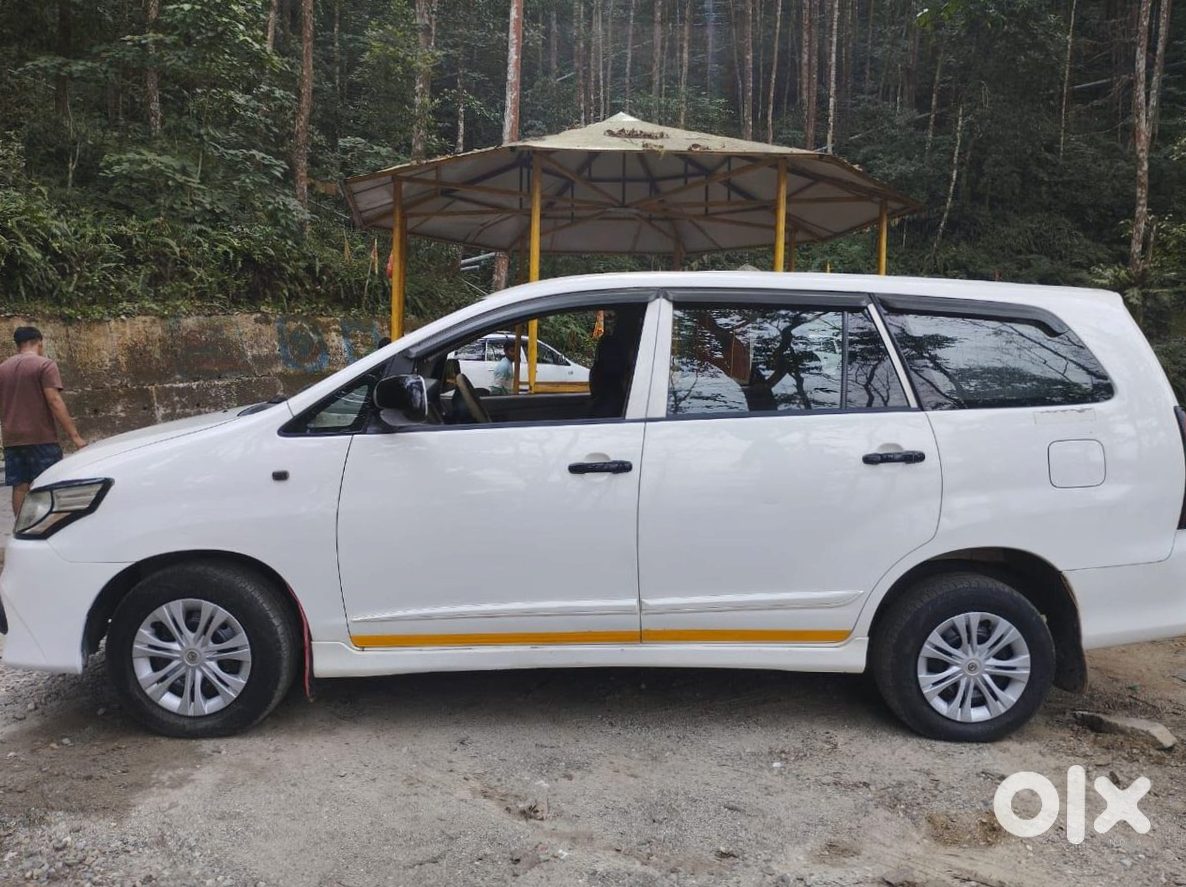 Toyota Innova 2020 - Petrol Manual