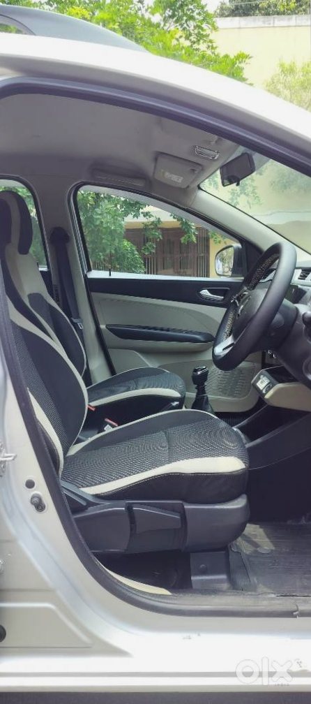 2024 Renault Triber Petrol Manual