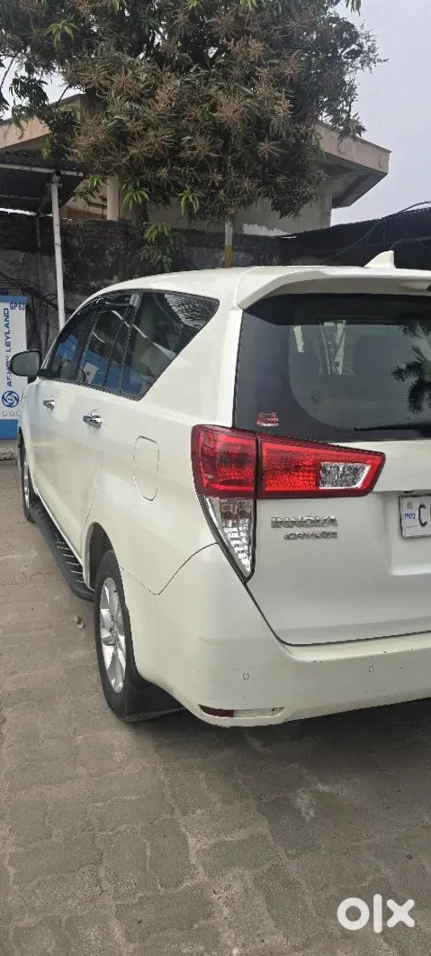 Toyota Innova Crysta