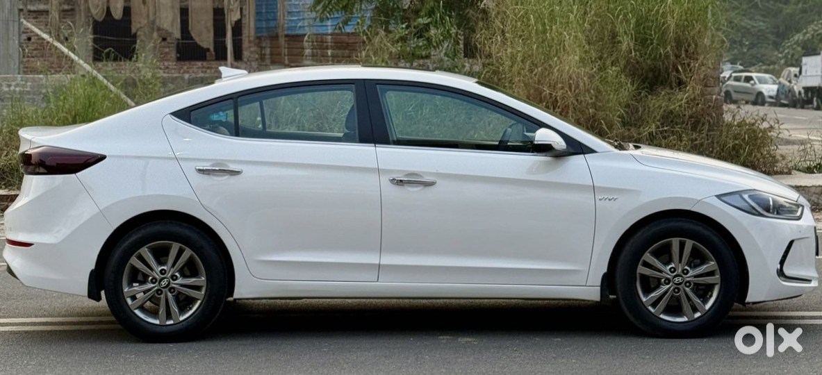 Hyundai Elantra 2012 Petrol
