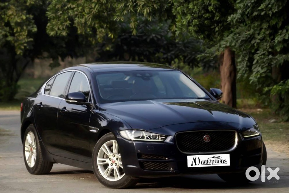 Jaguar Xe - Sports Sedan Excellence