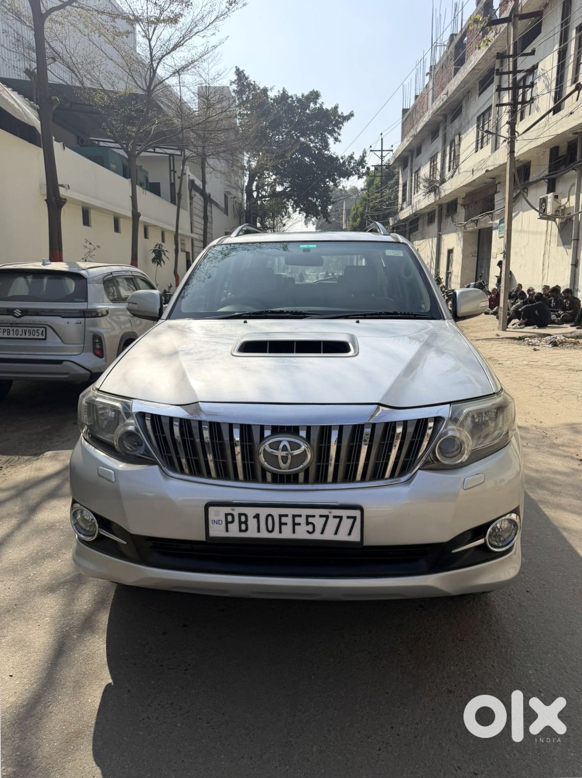 Toyota Fortuner 2011 - Family Car