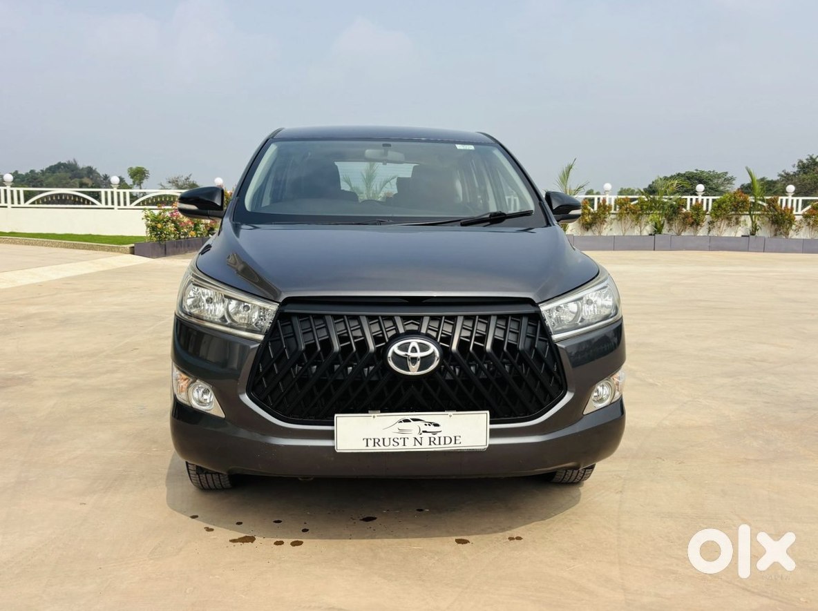 Toyota Innova Crysta 2016 Electric Automatic - Family Car