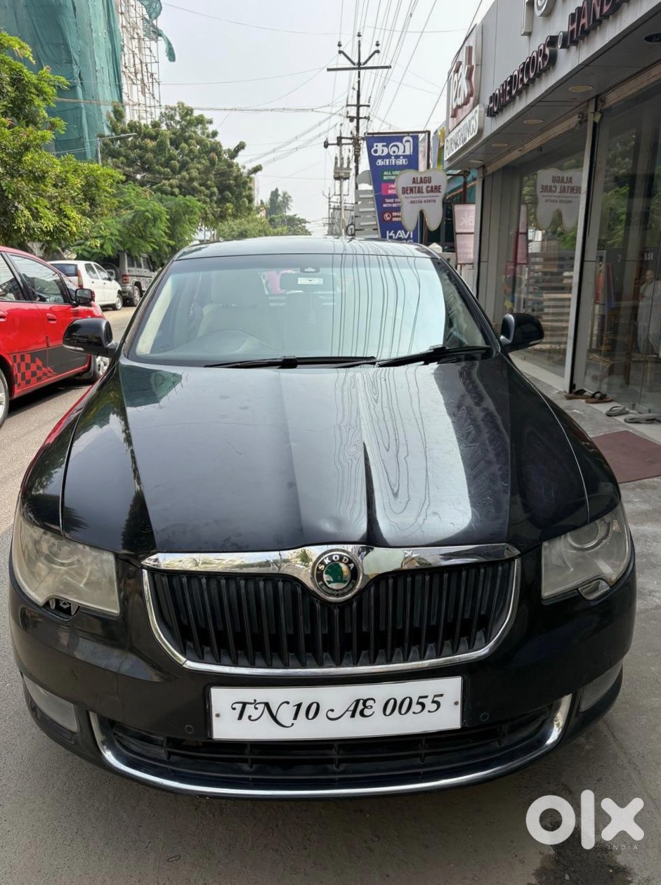 Skoda Superb Petrol 2021