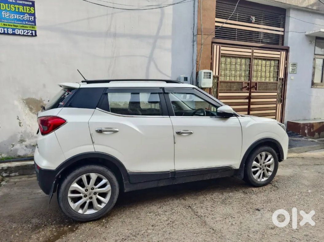 2019 Mahindra Xuv 300 - Automatic