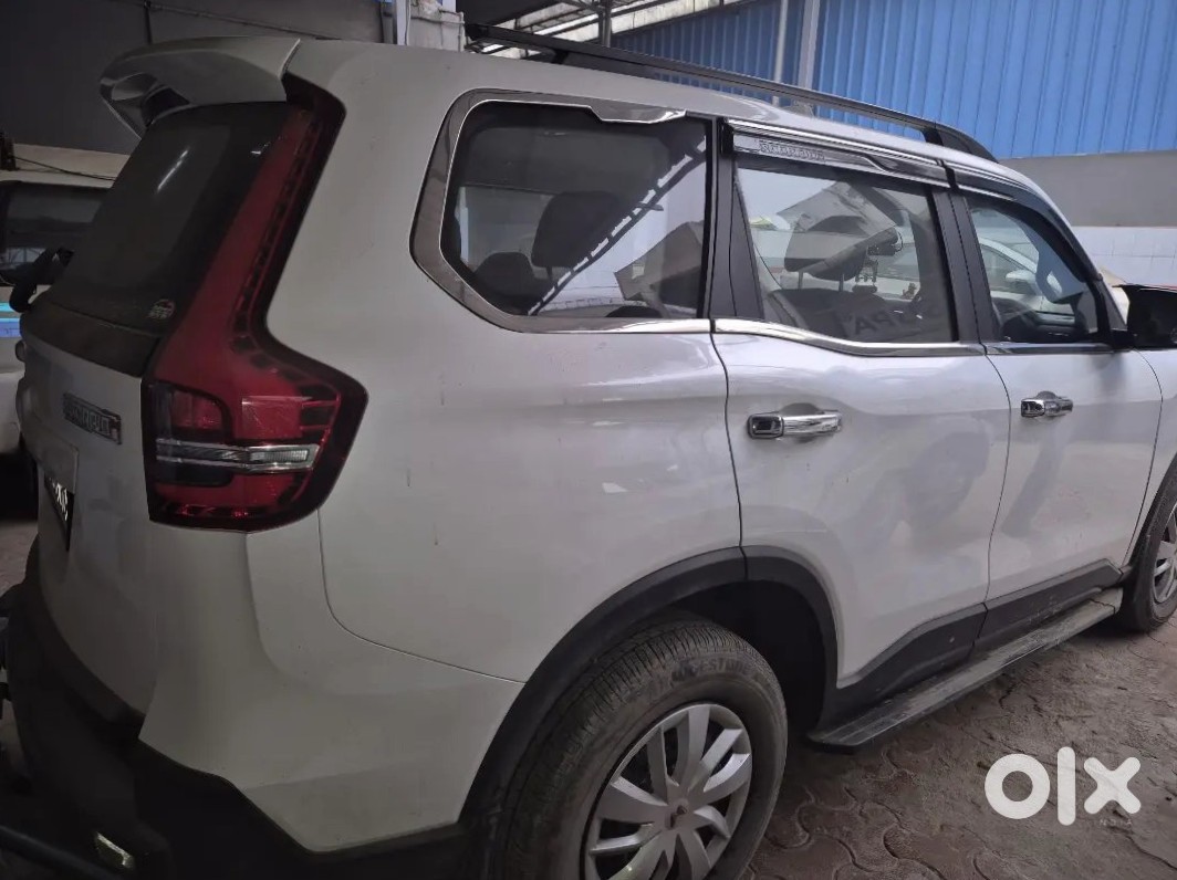 2022 Mahindra Scorpio-n Petrol Manual