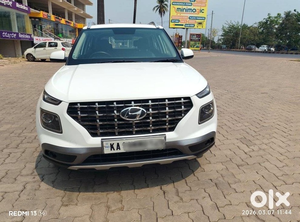 Urgent: Hyundai Venue Cng 2023