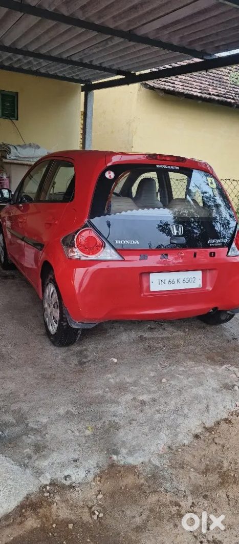 Honda Brio 2016