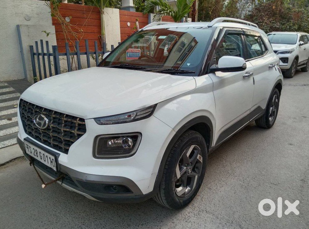 Hyundai Venue 2021 Petrol Automatic Single Owner