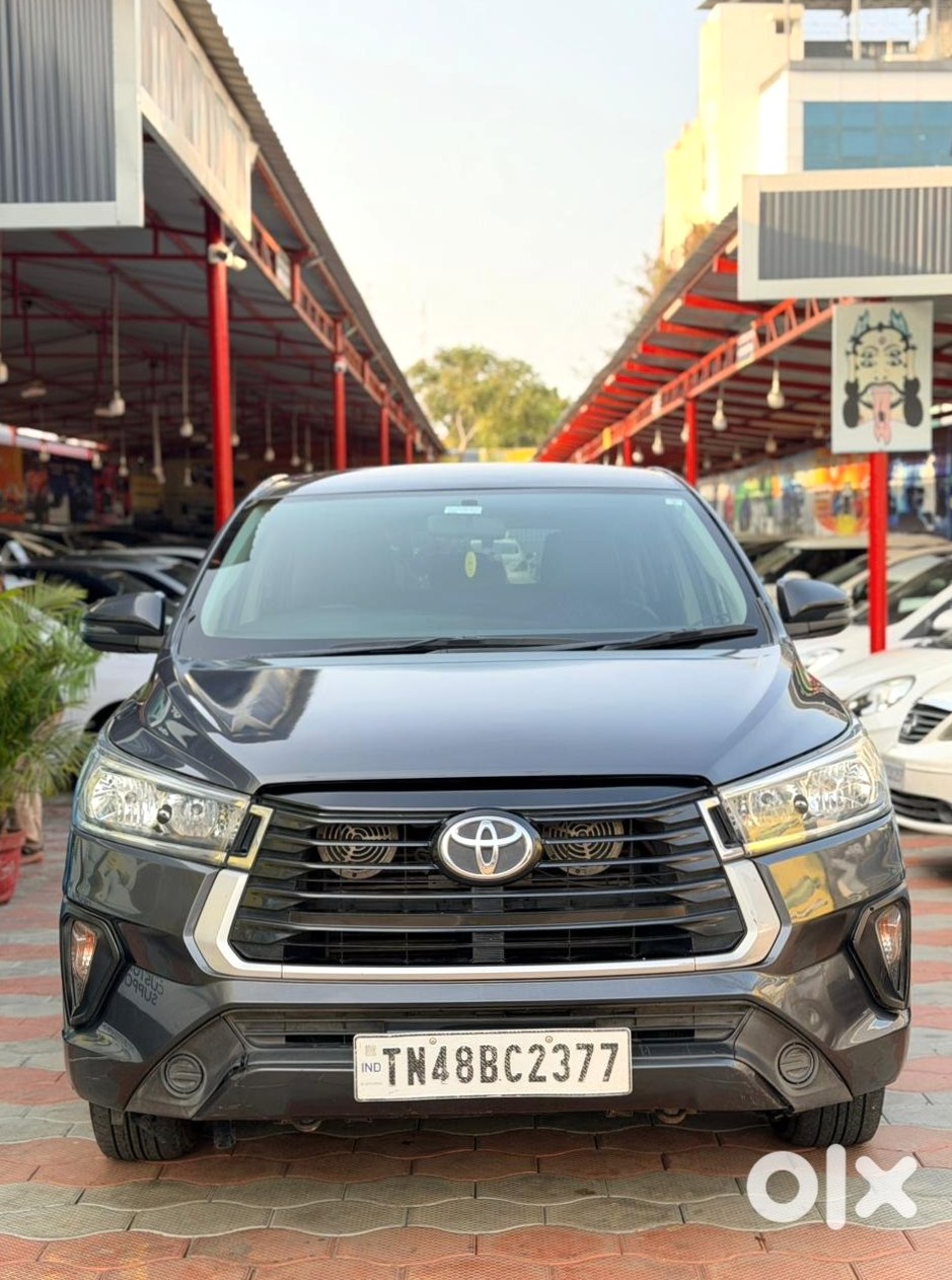 Toyota Innova Crysta 2022 - Premium Family Car