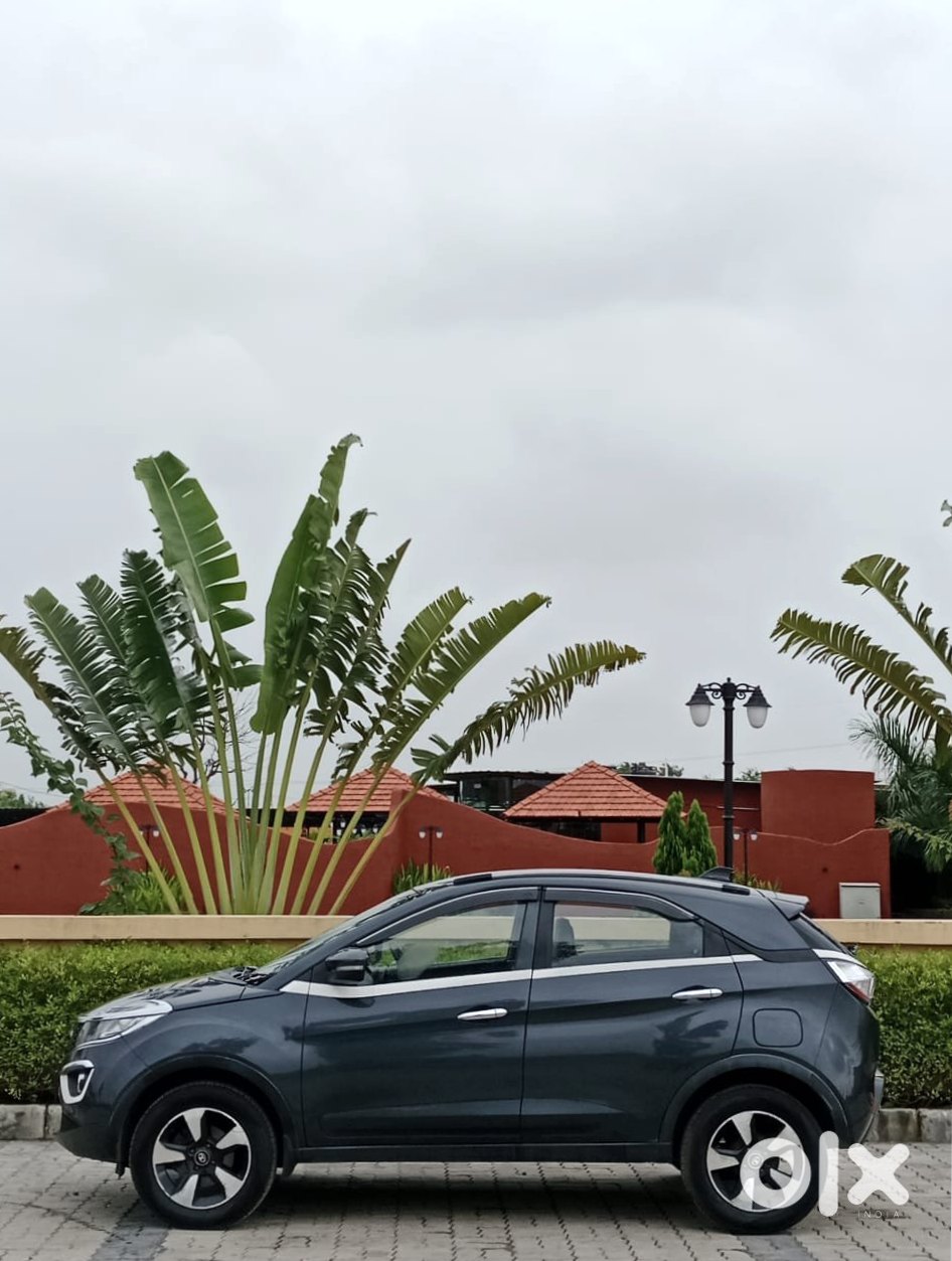 2022 Tata Nexon - Automatic Petrol