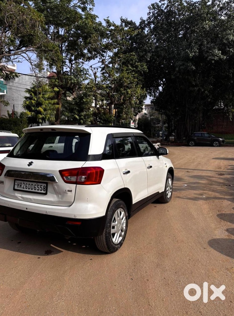 Brezza 2011 Petrol Auto